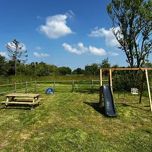 Hébergement de vacances Domaine De La Cherel, Maison En Pierre, Pontorson